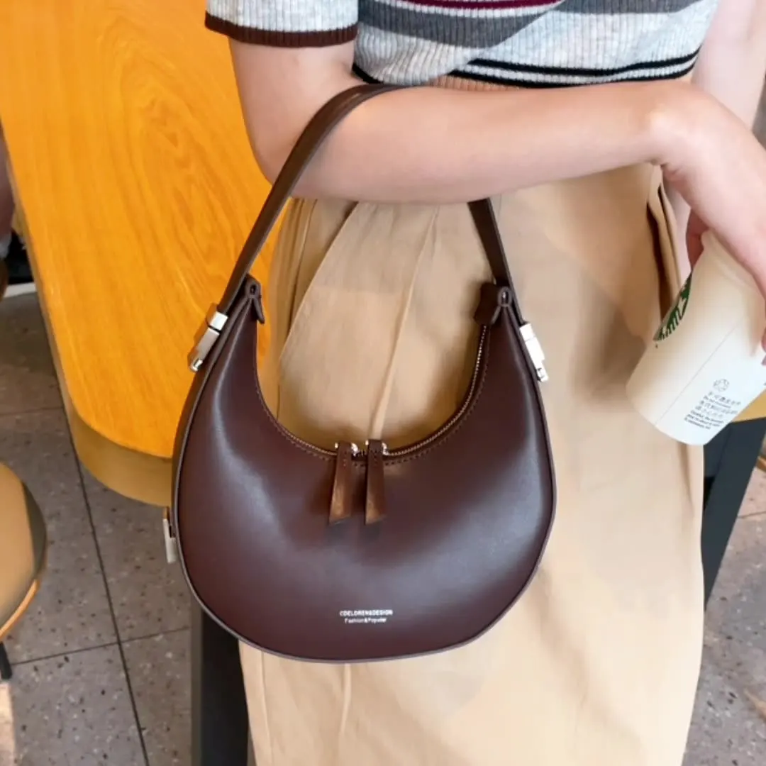 2022 new Korean niche leather crescent bag underarm bag half round moon bag shoulder handbag new W521