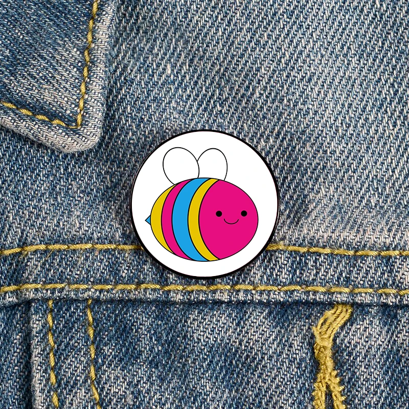 

Happy Bee Pansexual Pride Pin Custom Brooches Shirt Lapel teacher Bag backpacks Badge Cartoon gift brooches pins for women