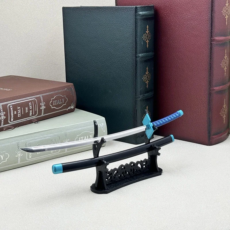 26 см Bleach Аниме Реплика Zanpakutō Pantera Katana Металлическое оружие Модель Grimmjow Jaegerjaquez 1:6