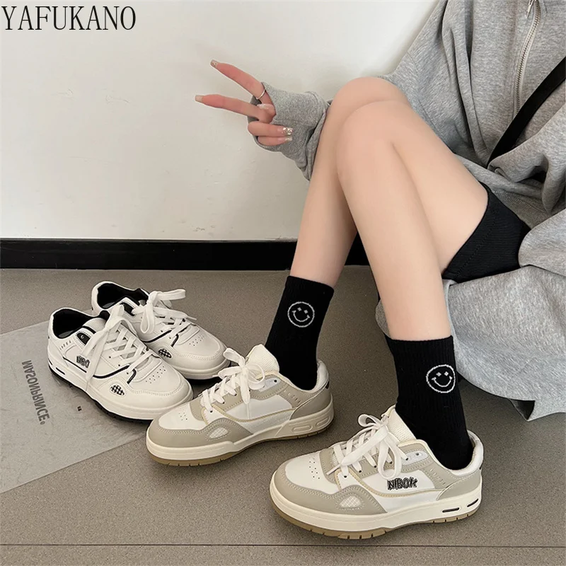 

Colorblock Lace-up Front Skate Shoes 2022 New All-match Student Thick Sole Sneakers Shoes Simple Fashion Casual Shoes