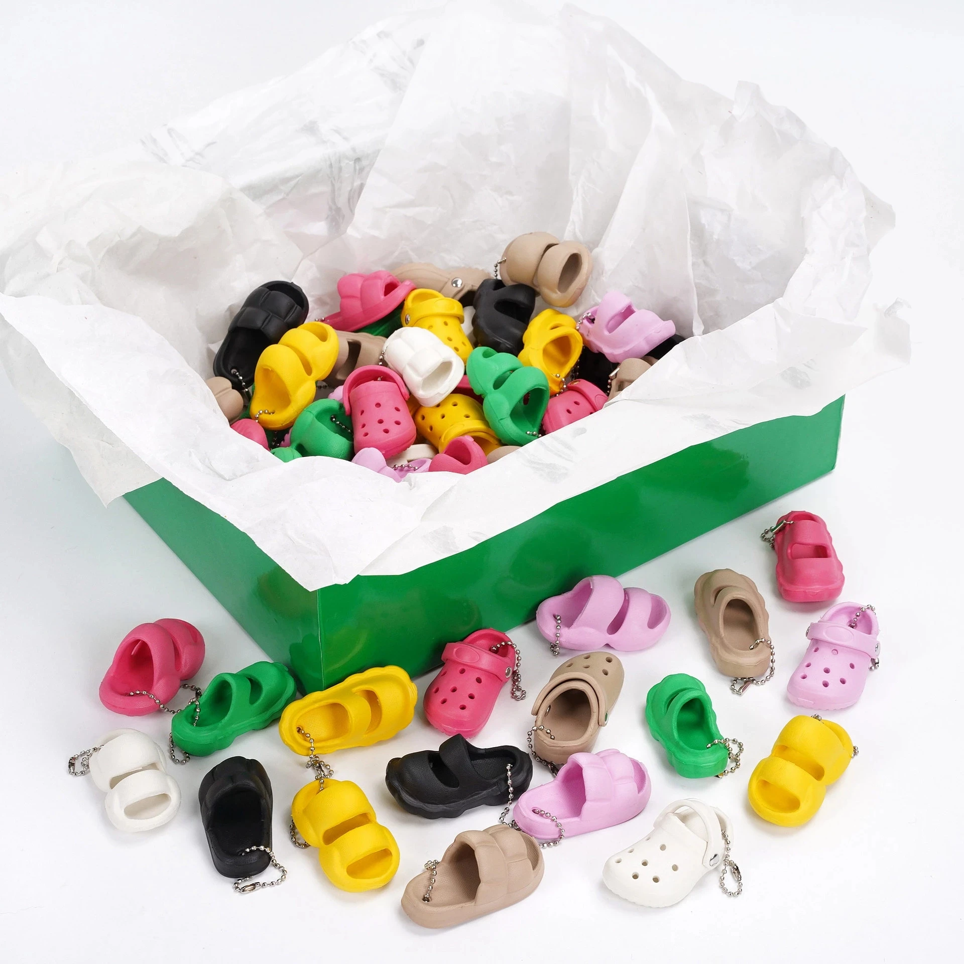 

Diy Keychain Funny Cute Eva Clog Shoe Accessory Buckle Creative Mini Slipper Button Schoolbag Pendant Garden Shoes Accessories