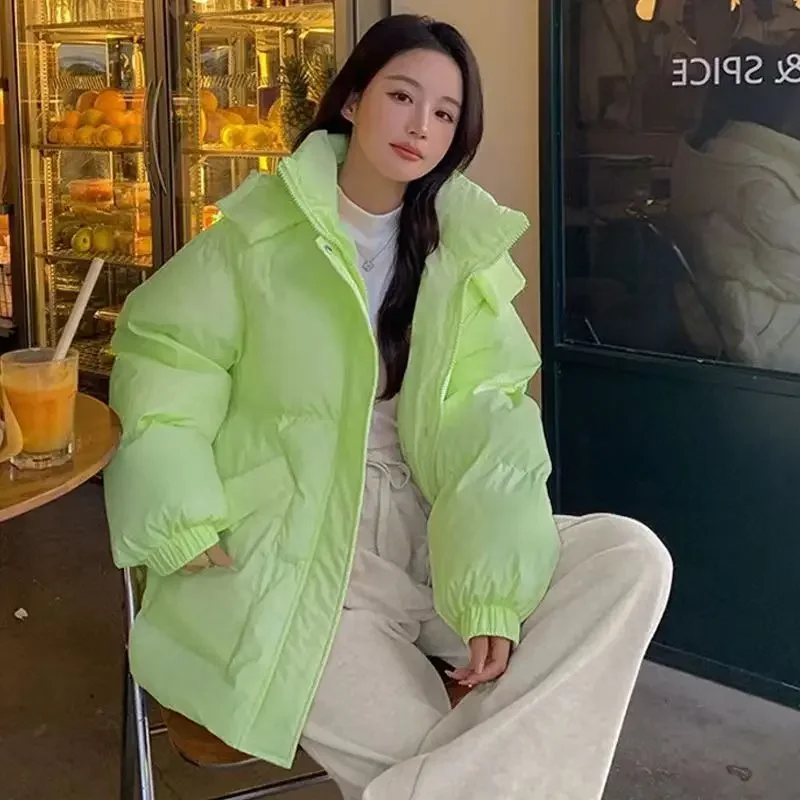 Рисунок 2 - Куртка женская теплая с капюшоном