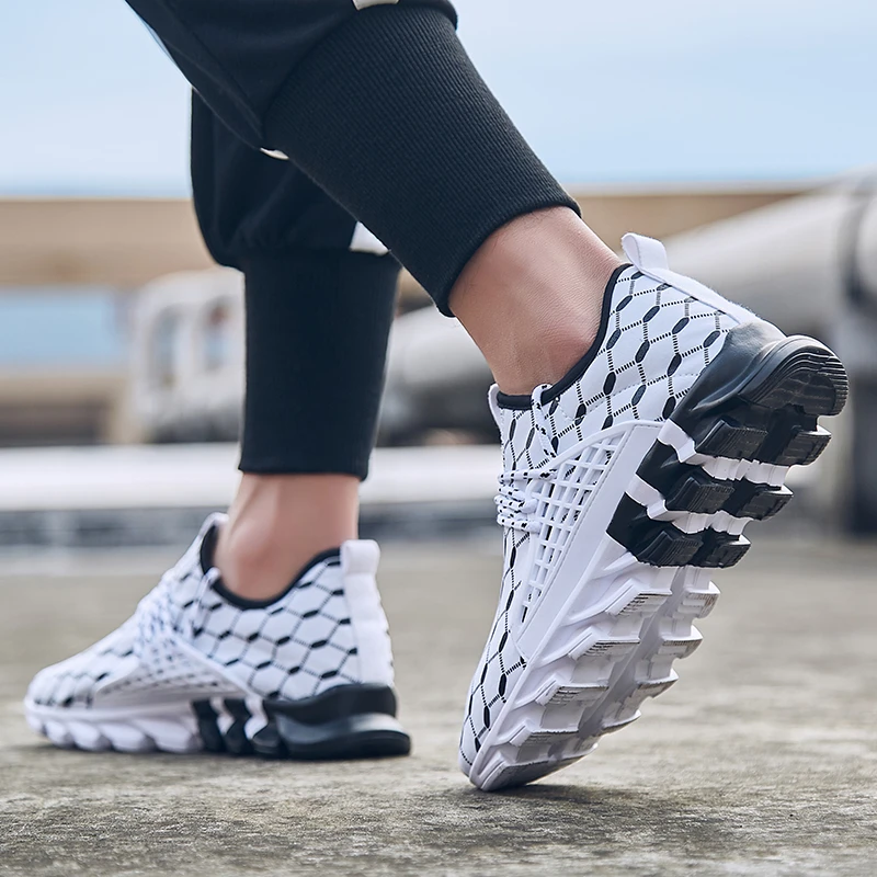 

Black White Sneakers Men 2022 Mens Shoes Fashion Light Breathable Casual Shoes Comfortable Walking Shoes for Men Plus Size 39-47