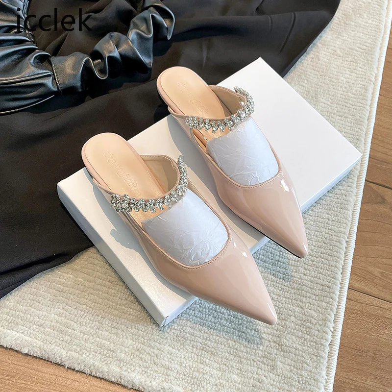 

Шлепанцы женские блестящие со стразами, кожаные сандалии с ремешком, элегантные женские мюли, заостренный носок, без застежек, искусственная кожа, шлепанцы