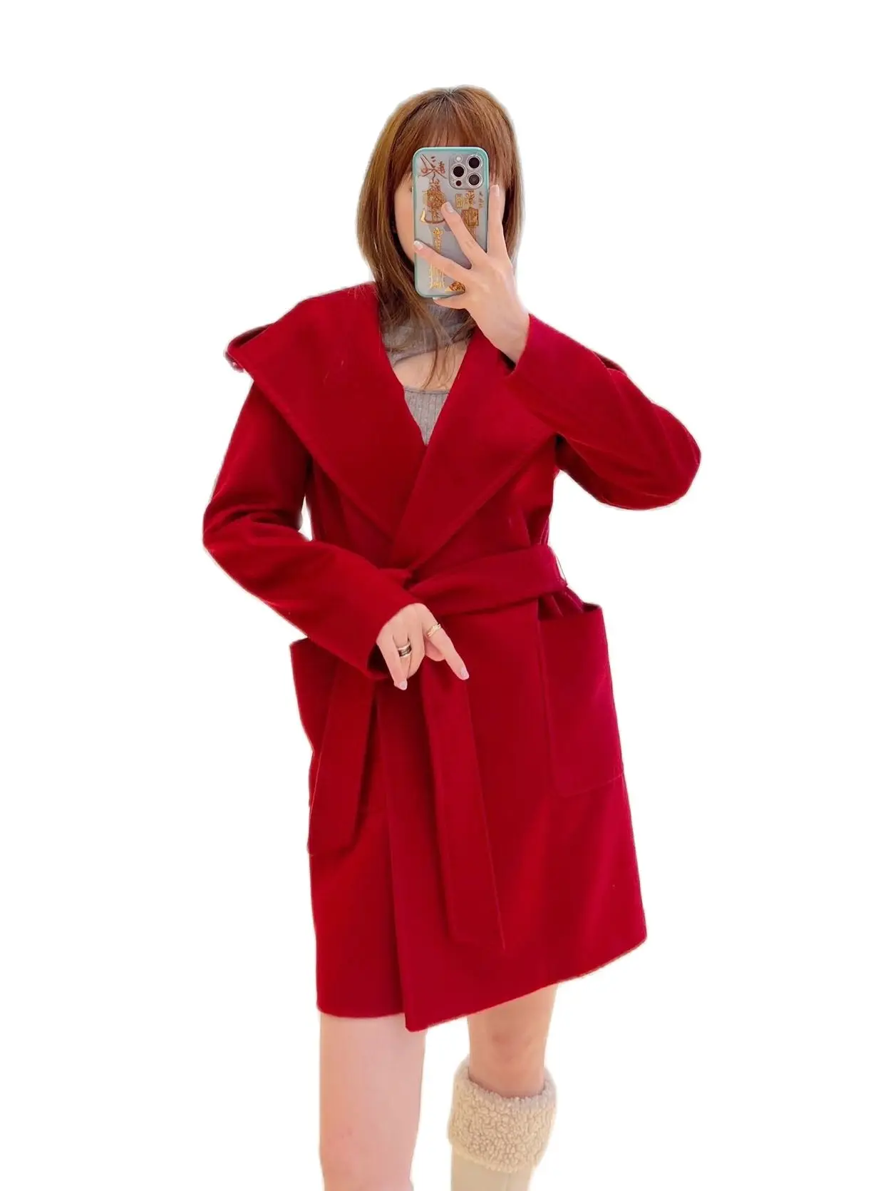 Женское повседневное пальто с капюшоном черное Свободное средней длины из