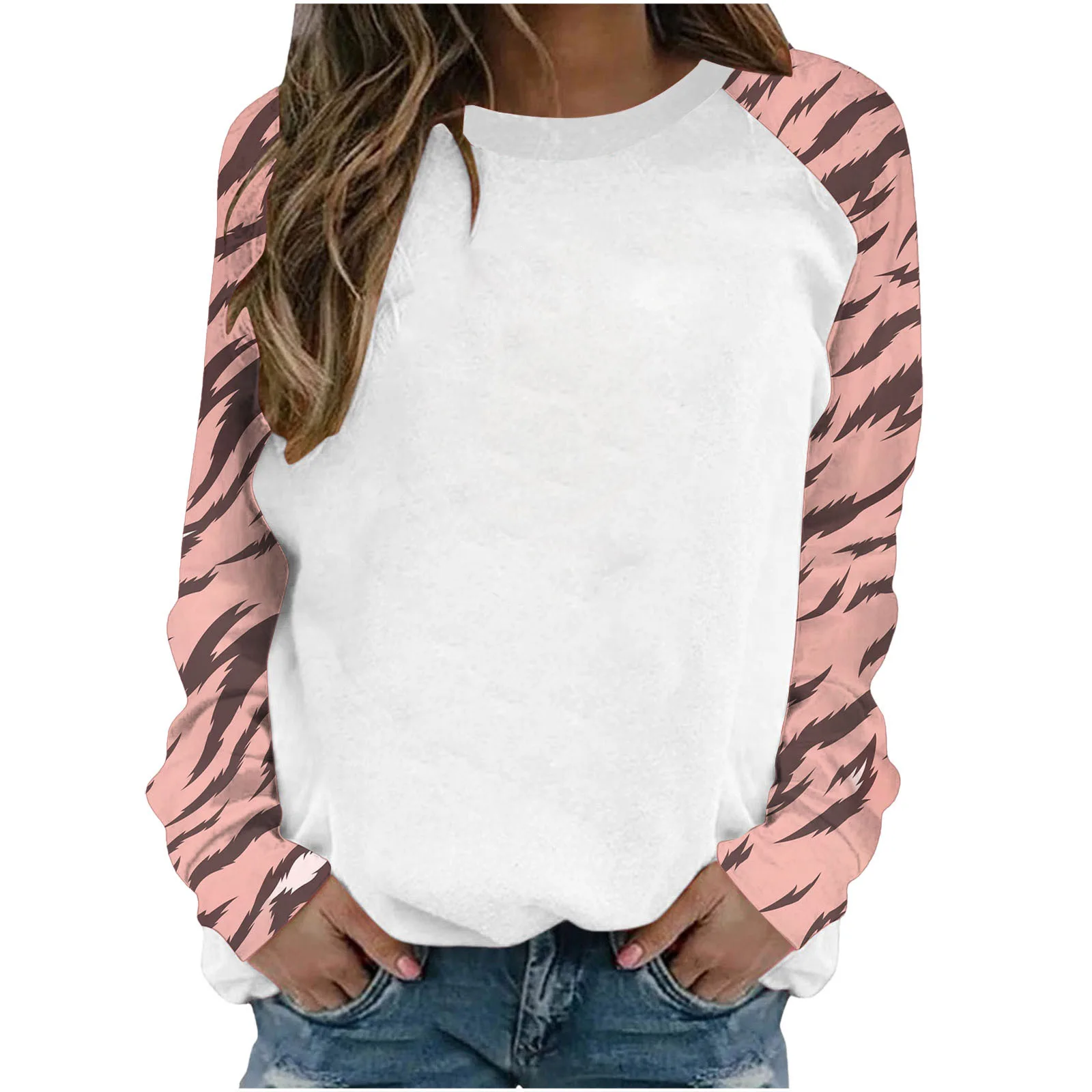 2022 New Women's Fashion Casual Loose Leopard Print Long-sleeved Round Neck Women's Top Sweater Women