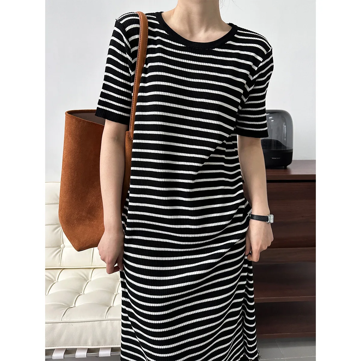 

Женское Повседневное трикотажное платье в полоску, прямое свободное платье до середины икры с короткими рукавами и круглым вырезом, в японском стиле, лето