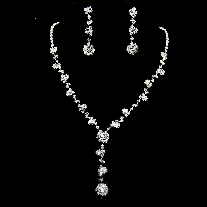

Ladies Jewelry Set Bridal Jewelry Korean Super Flash Rhinestone Necklace Earrings Full Diamond Necklace Dress Accessories