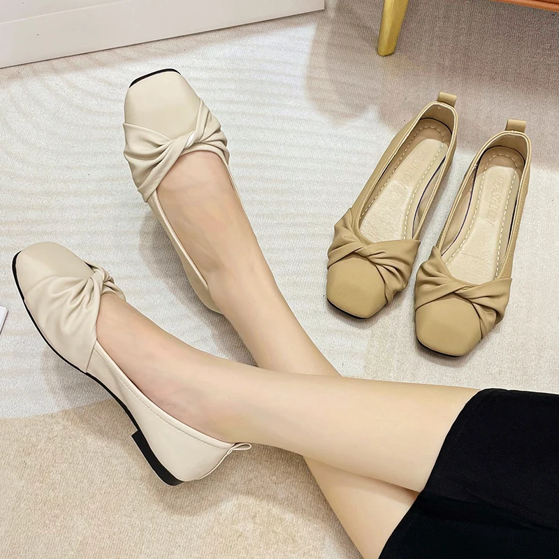 

Женские туфли с квадратным носком и закрытым носком, осенняя модная женская обувь, повседневные кроссовки, универсальные Мягкие осенние ту...