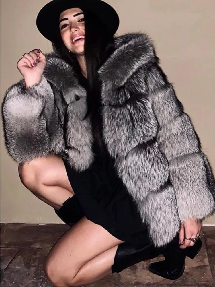 

Natural Sliver Fox Fur Coats Women Winter Fashion Luxury Strip Sewed Outertwear Lapel Hooded Genuine Real Fox Fur Jacket Female