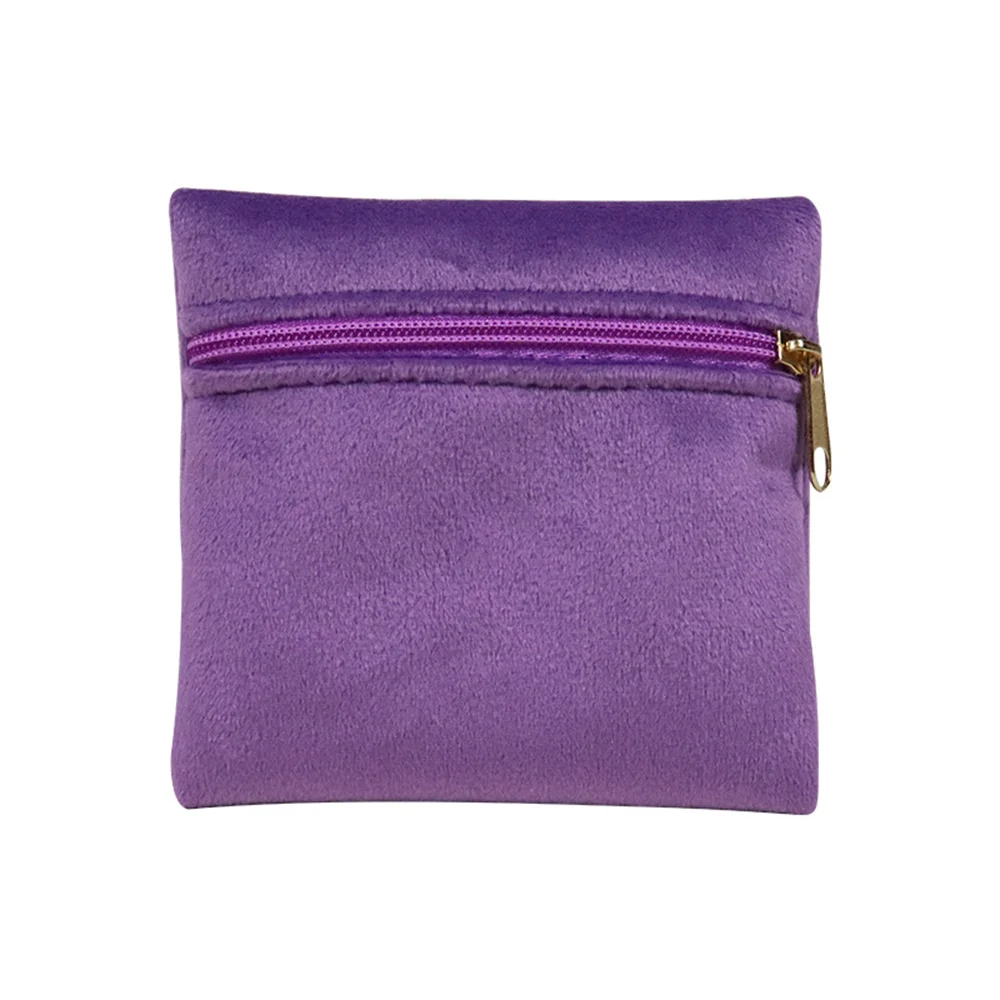 

Бархатный мешочек для украшений