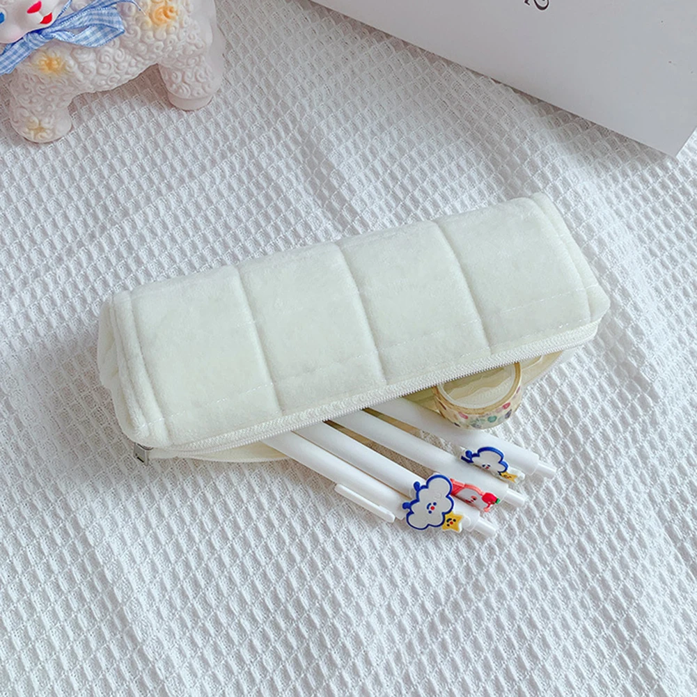 

Portable Cosmetic Toiletry Pouch Multifunctional Plush Pencil Pouch Office Stationery Organizer for Outdoor Vacation Camping Gym