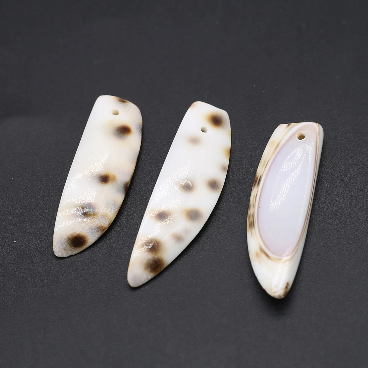 

Fine Panther Cowrie Pendants Long Strip Shell Charms for Tribe Jewelry Making Diy Women Necklace Earrings Gifts