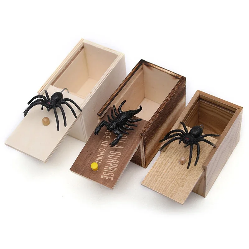 

New Tricks Spider Funny Horror Box Wooden Hidden Box Quality Prank Wooden Horror Box Fun Games Prank Skills Friends Office Toys