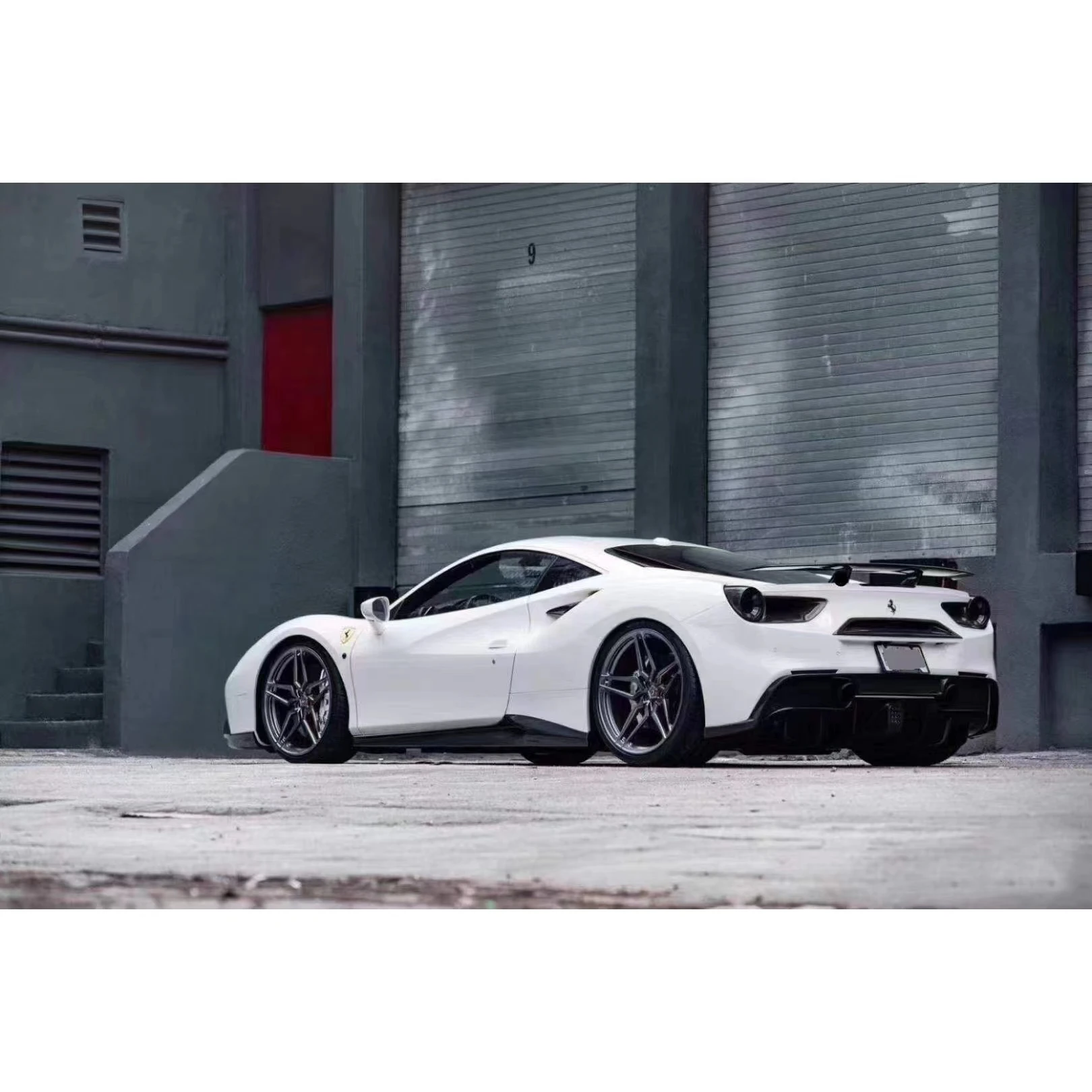 Runde из углеродного волокна для Fe rrari California Upgrade N Style Body Kit передняя губа угол