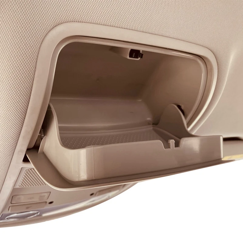 Футляр для очков на крышу Skoda Octavia A7 2015-2017 Karoq 2018-2023 футляр верхнюю консоль 5E0 868 837