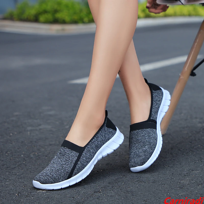 

Unisex Lightweight Slip-on Casual Shoes Women Fashion Breathable Baskets Sports Flats Sneakers Men Spring Non-slip Jogging Shoes