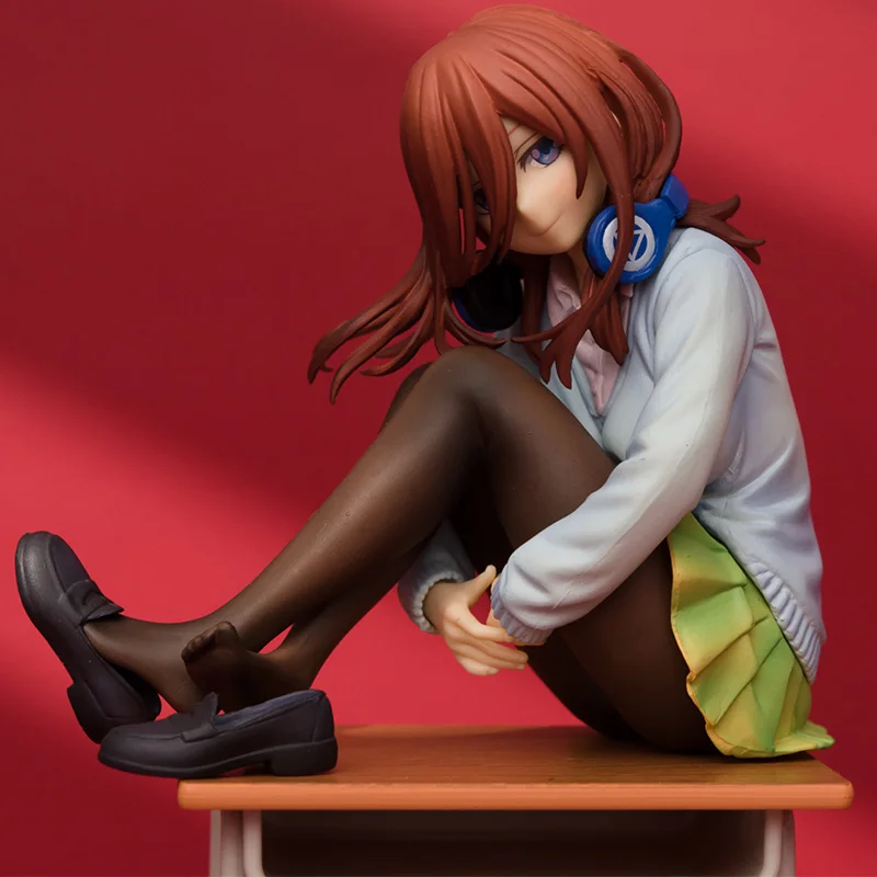 

Anime Figure The Quintessential Quintuplets Nakano Miku PVC Action Figures Model Collectible Decoration Doll Kawaii Toys Gift