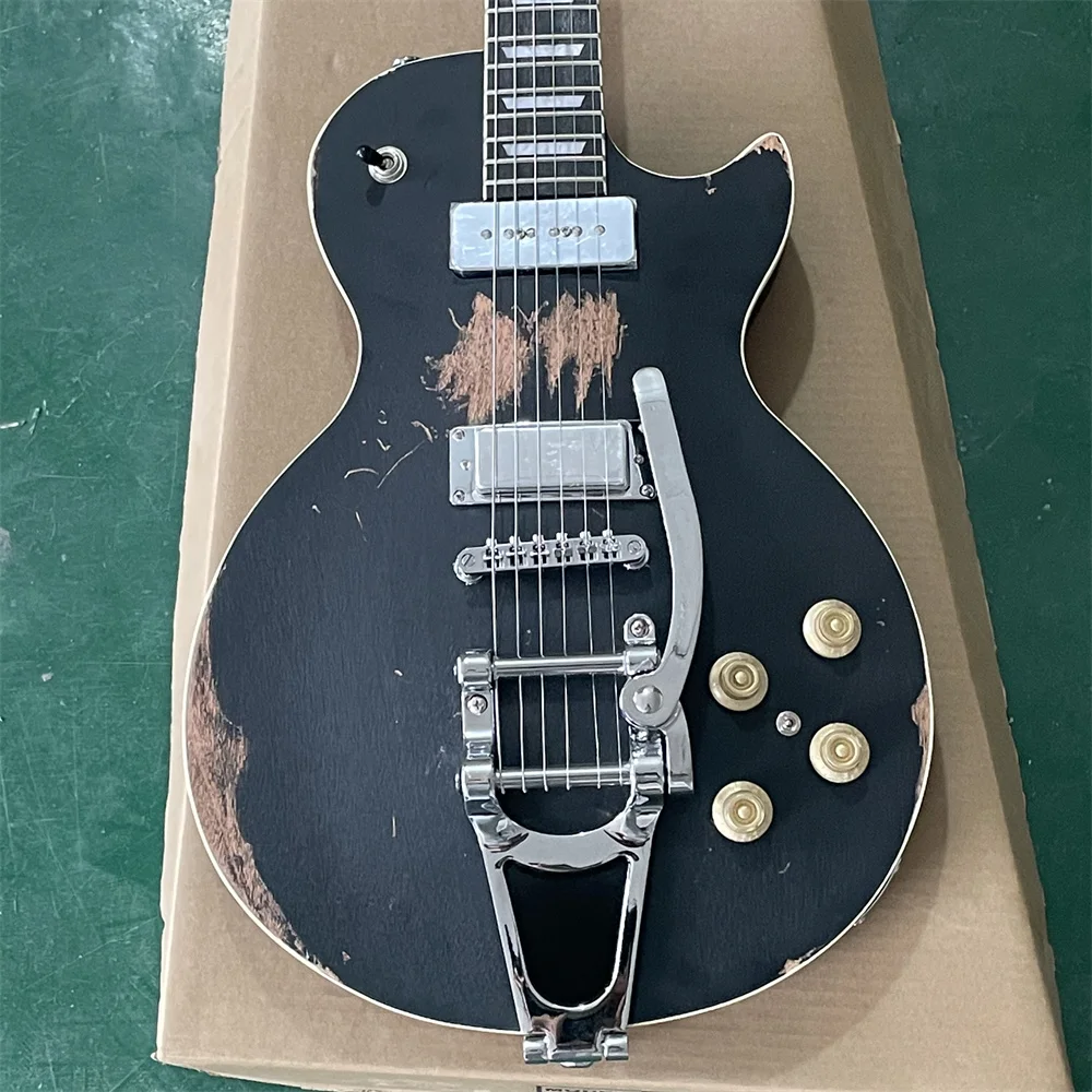 

In stock Do old style black LP custom electric guitar with silver accessories silver rocker is very good-looking guitarra