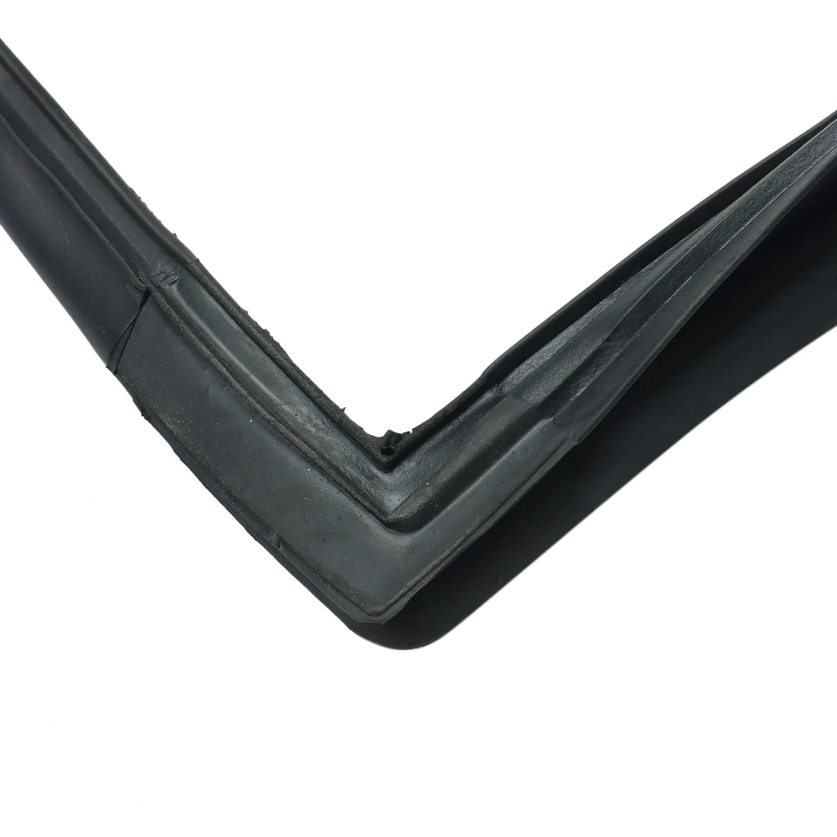 Передняя левая фрейма MR120675 для Mitsubishi MONTERO Gen2 V31 V32 V33 92-00 уплотнительная лента двери