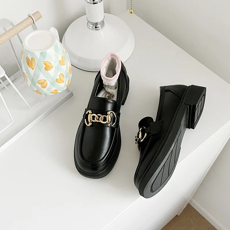 

2022 New Autumn Women Shoes Female Slip on Water Proof Casual Shoes Woman Fashion Plus Size High Heels Platform Retro Shoes