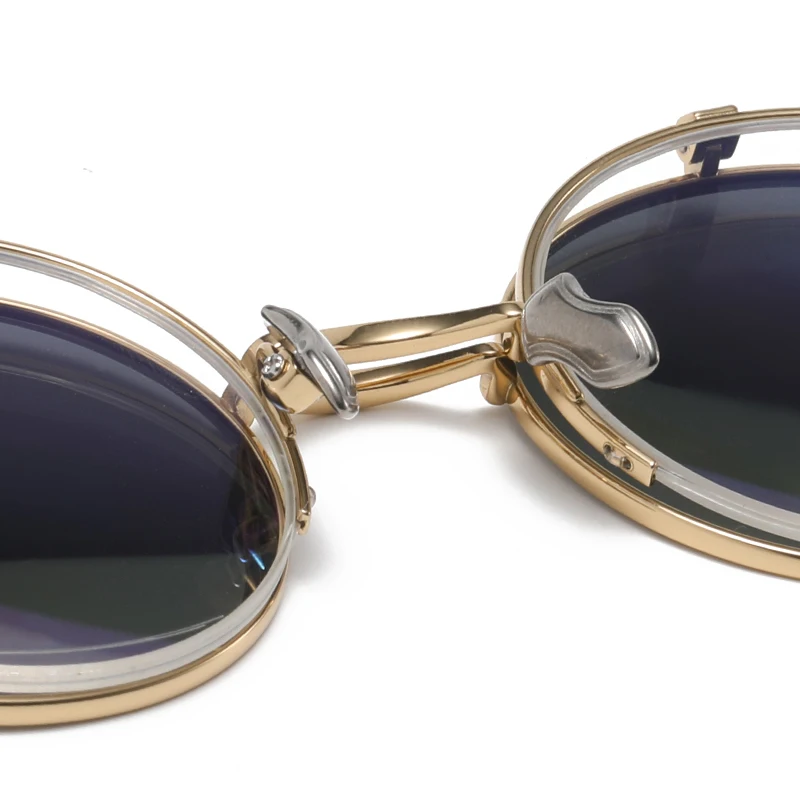 Солнцезащитные очки в титановой оправе