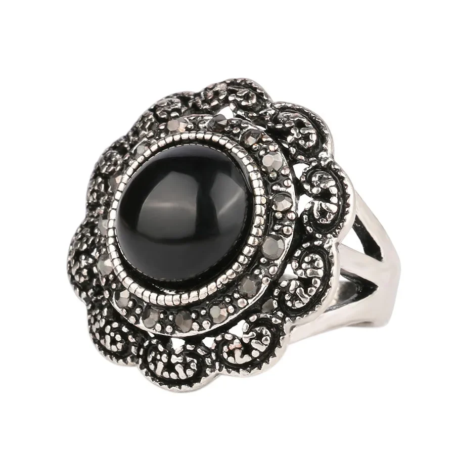 Винтажное кольцо в европейском стиле с черным драгоценным камнем и элегантным