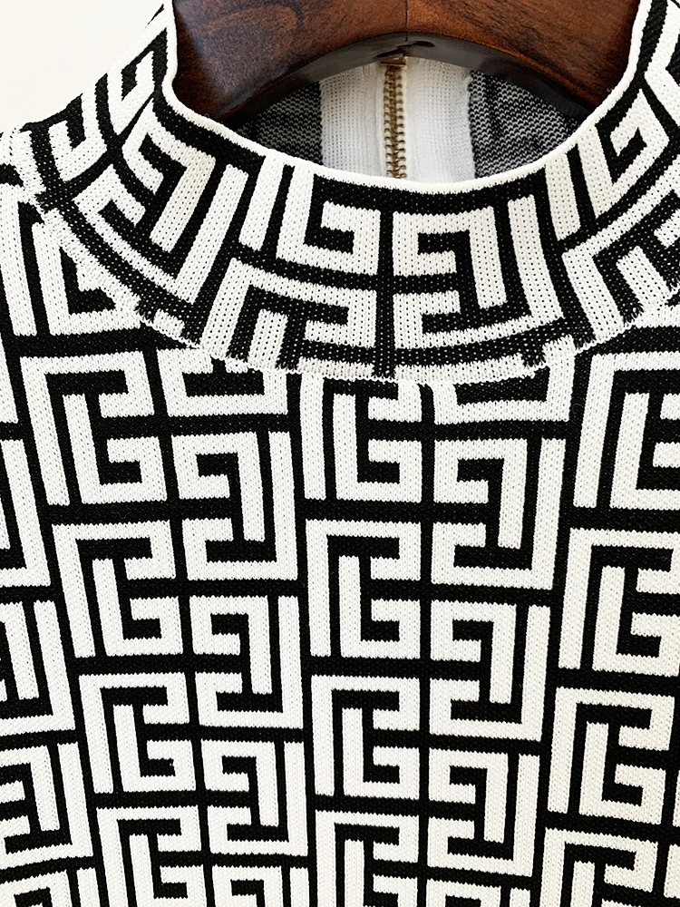 Женское трикотажное платье O'ZACKET