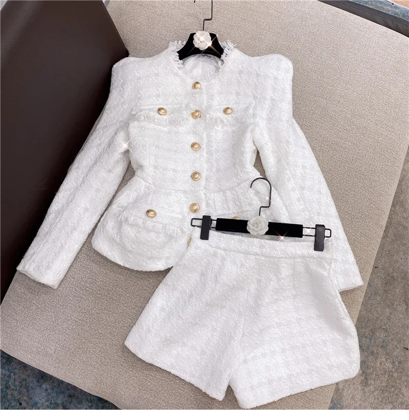 

A GIRLS New Fall / Winter Small Fragrance White Bright Silk Tweed Jacket Jacket High Quality Shorts Suit Two Piece O161