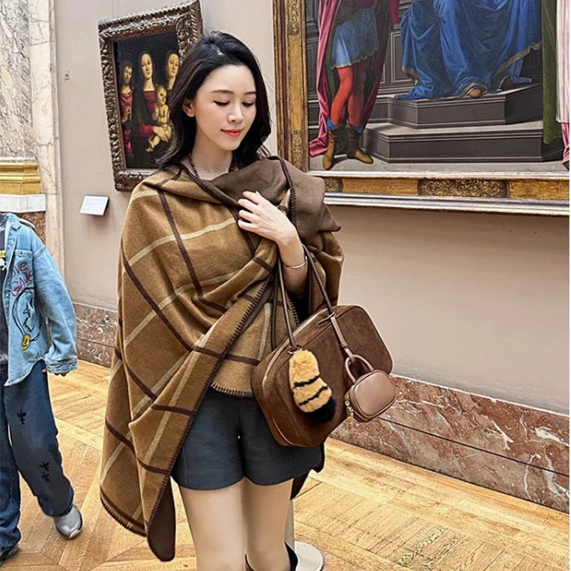 Замшевая сумка-тоут