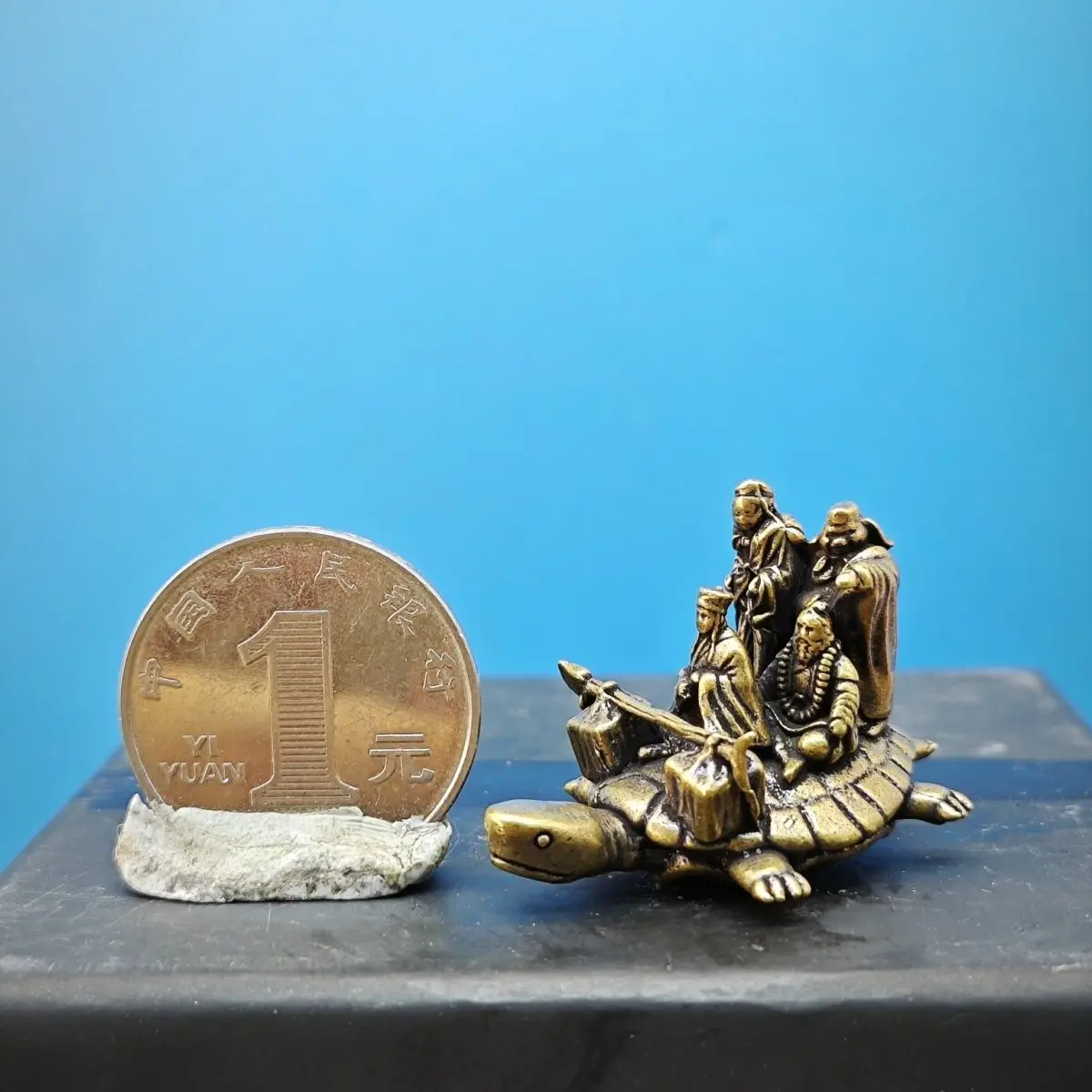 

Миниатюрная латунная статуэтка "Путешествие на Запад"