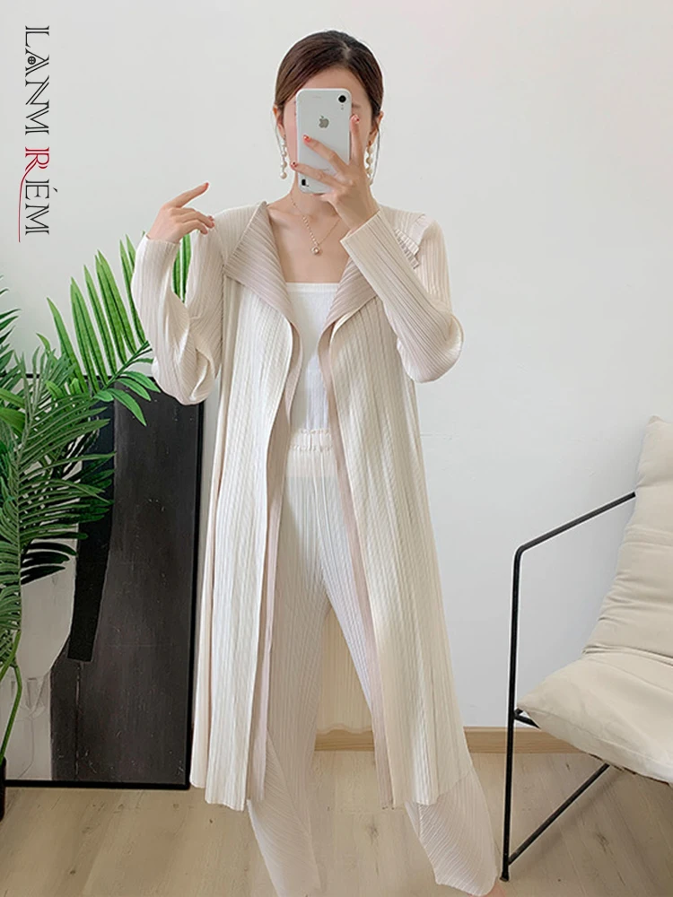 

LANMREM Pleated Trench Coat For Women 2022 Autumn New Stitching Color Lapel Open Stitch Loose Elegant Long Windbreaker 2R6887