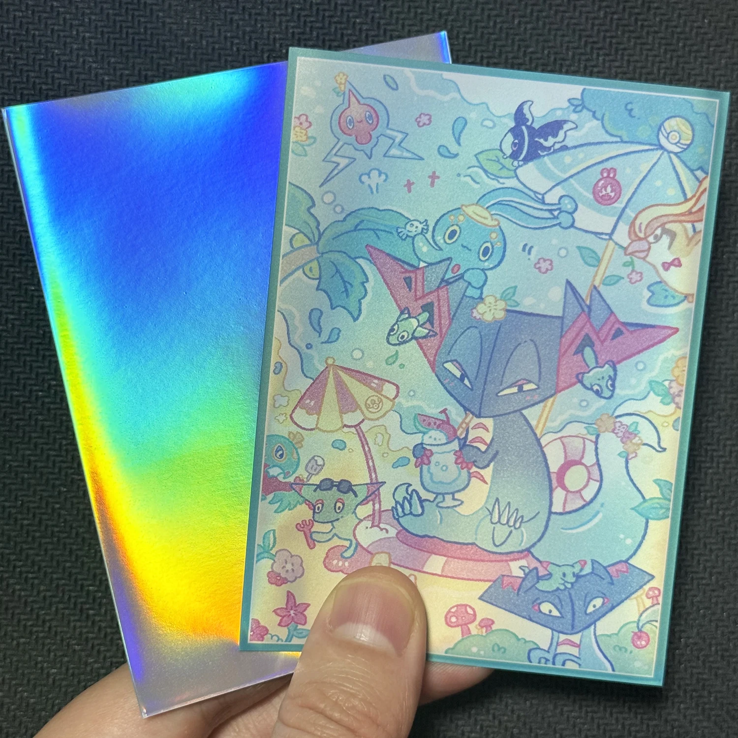 Фото 60 шт. защитных пакетов для карт PTCG (Charizard, Rayquaza, Dragapult, Eevee), блестящие протекторы для карт стандартного размера 66x91 мм №5