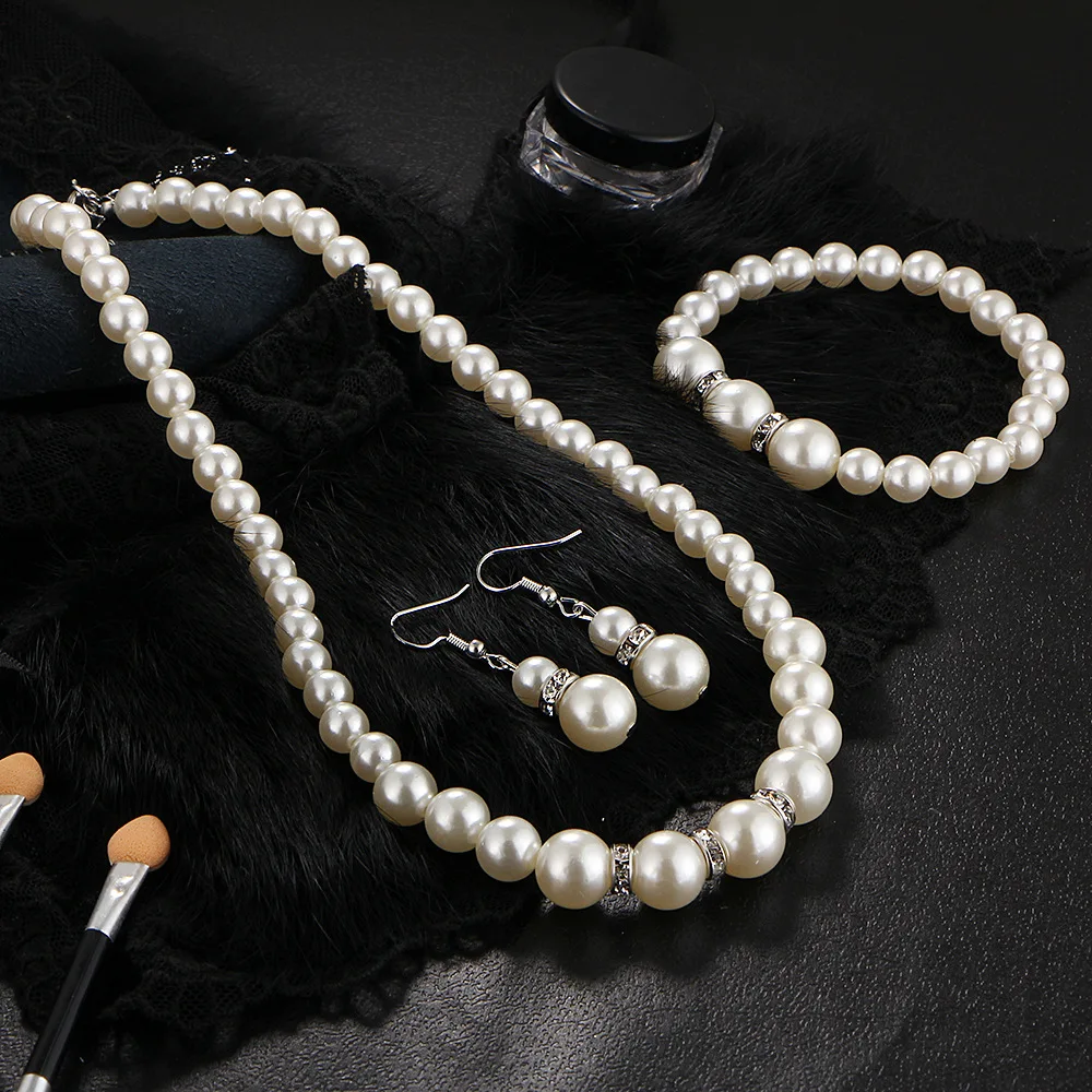 

2022 New Imitation Pearl Earrings For Women Diamond Crystal Pendant Necklace Jewelry Set Elegant Bridal Wedding Jewelry Set