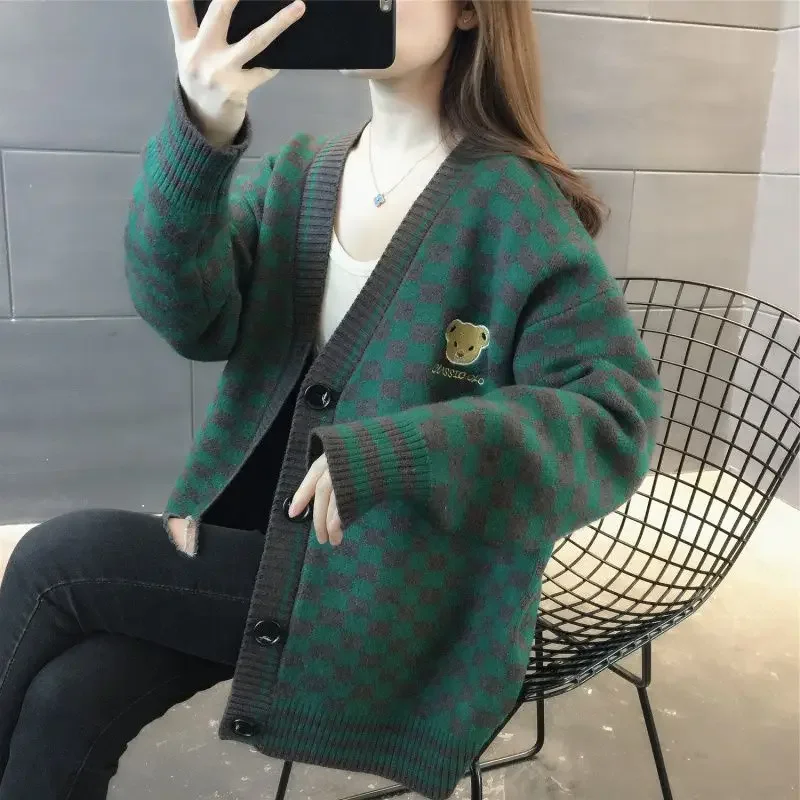 Женский кардиган в клетку осенняя коллекция 2024 модная свободная вязаная куртка