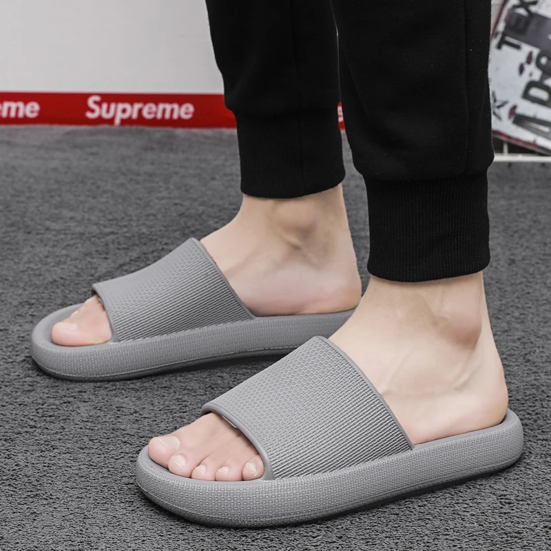 

Men's Cloud Slippers Thick Platform Slippers Beach EVA Soft Sole Slides Indoor Bathroom Sandals Man 2022 Summer Antislip Shoes