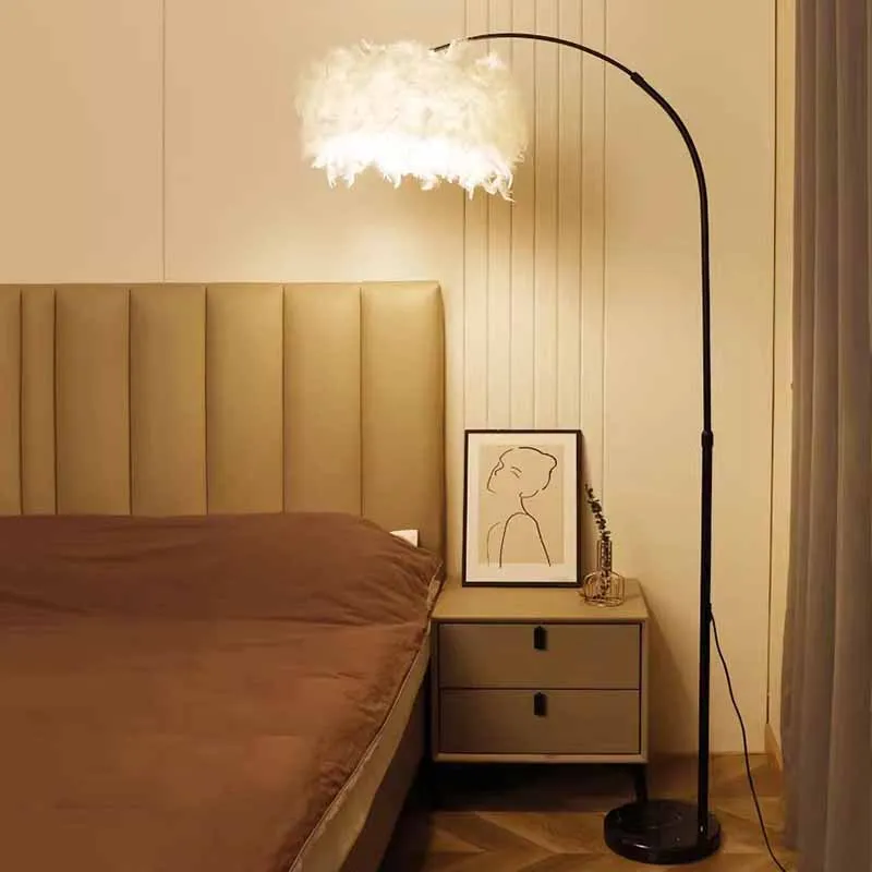 

Irregular Balcony Floor Lamp Aesthetic Feather Replica Design Stand Lamp Interior Office Dimmers Inteligentes Minimalist Decor