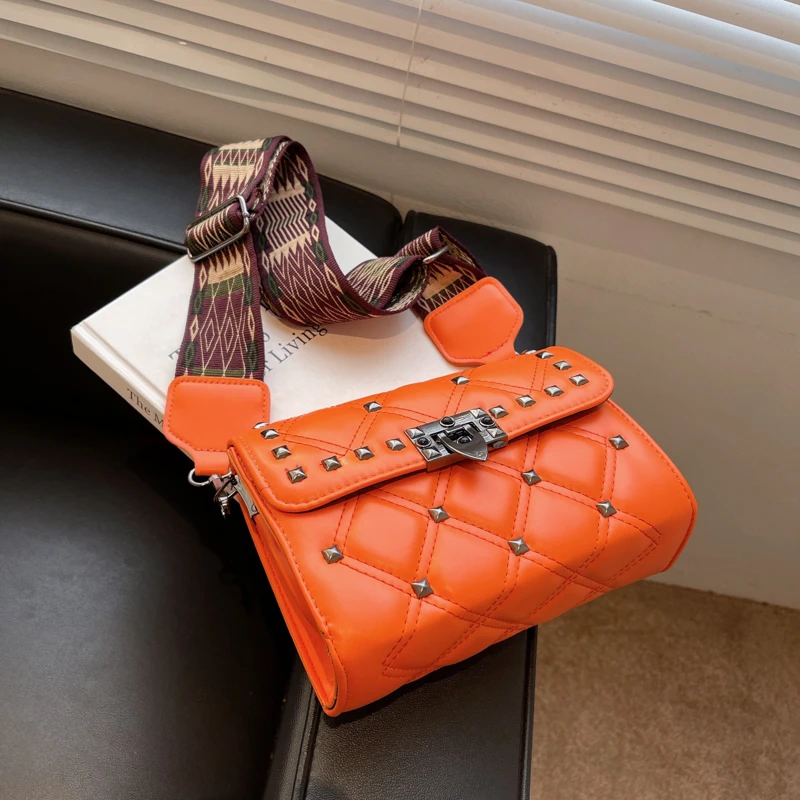 Handbags 2023 Summer New Trendy High Quality Shoulder Messenger Bags Women Purse And Handbags Unique Designer Small Square Bags