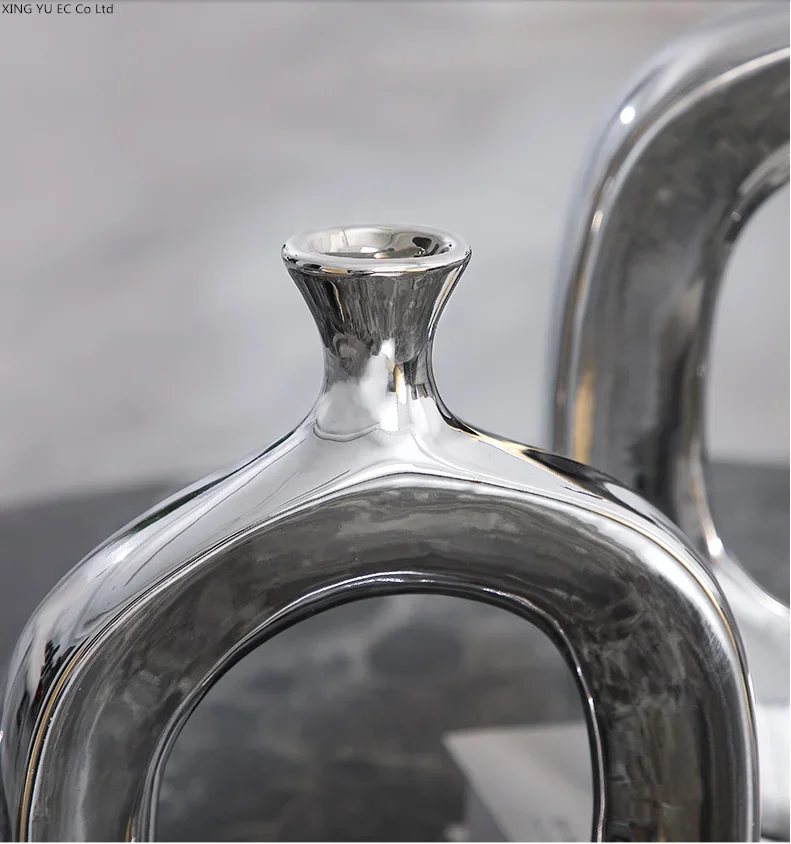 Золотая керамическая ваза для цветов скульптура произведение искусства