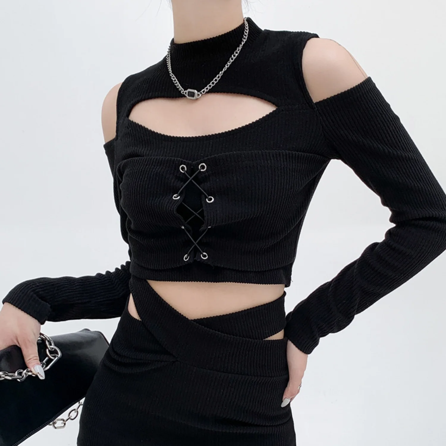 

2023 Winter Street Spice Girl Personality Strap Openwork Off-The-Shoulder T-Shirt Round Neck Short Long Sleeve Halter Top