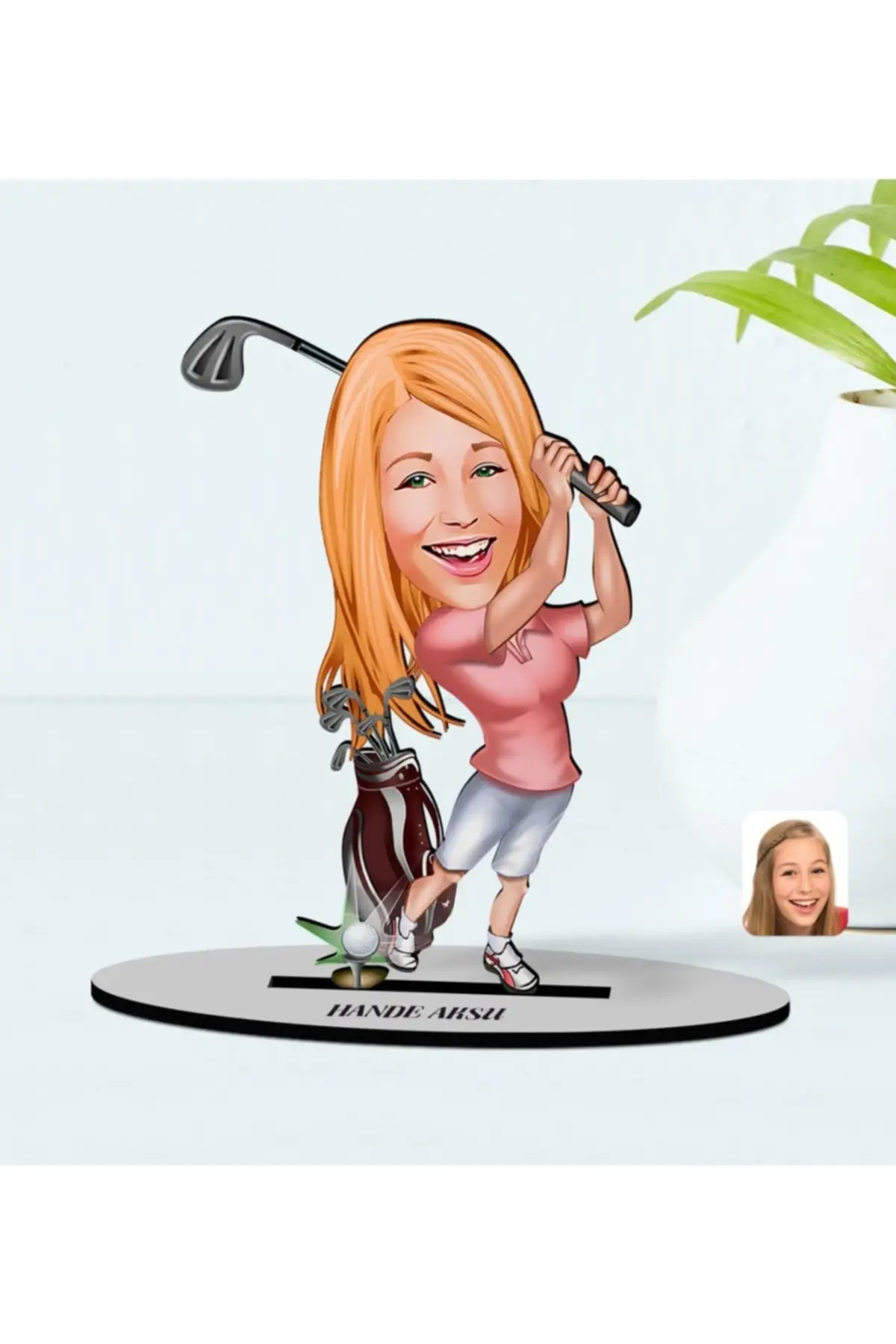 

We Are Getting Married Personally 3d Trinket With Cartoon Wooden Stand 3