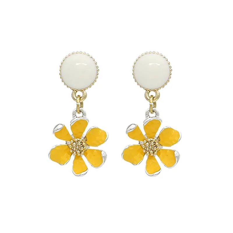

2023 Spring Hypoallergenic Korean Style Simple Fashion Jewelry Dainty Cute Yellow Daisy Flower Drop Earrings For Women Girls