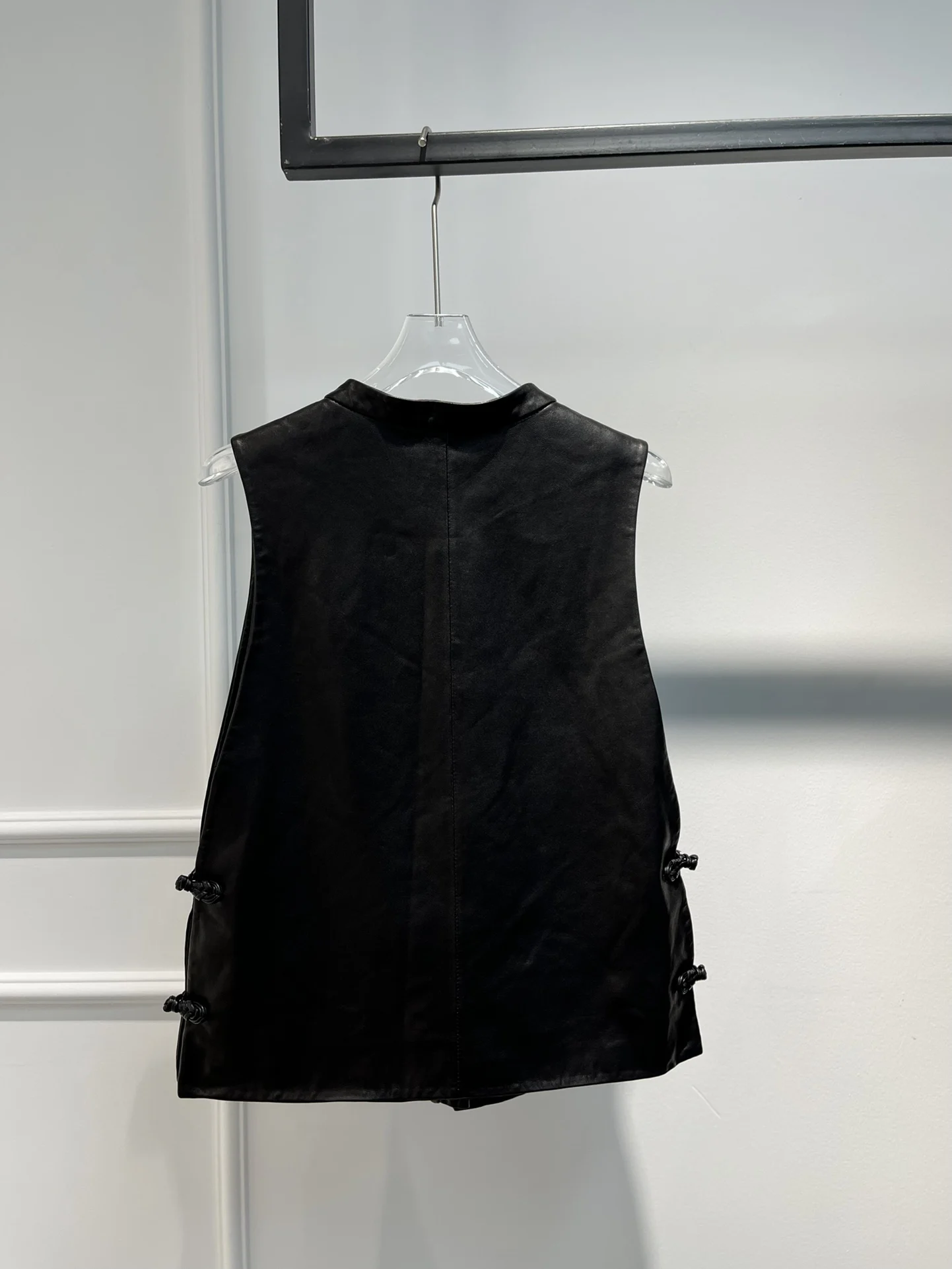 Top Quality Traditional Sheepskin Vest for Women 2022 All-match Unique Design Chinese Style Sleeveless Single-breasted Tang Suit