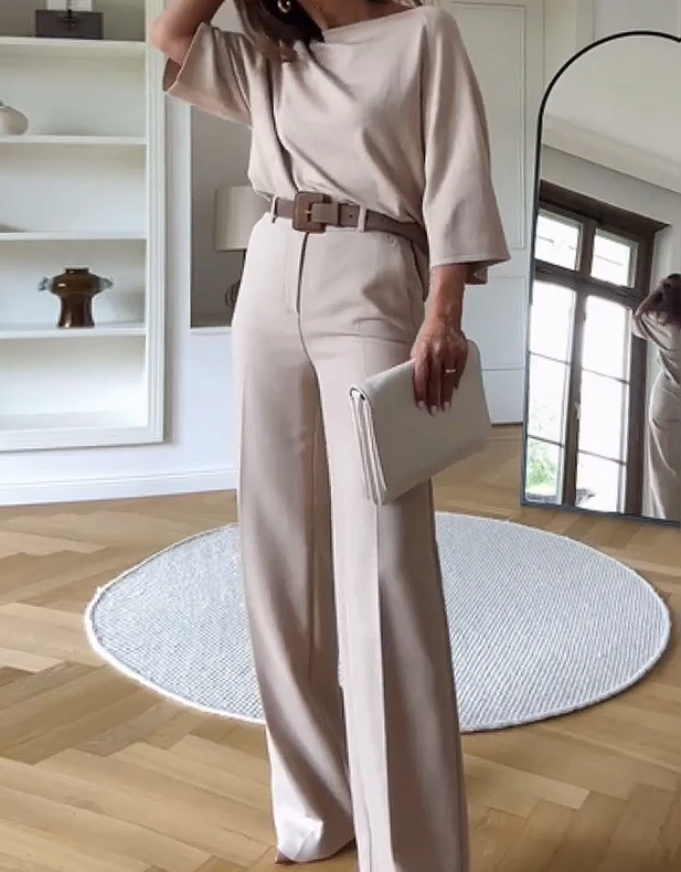 Рисунок 2 - Женский комплект из двух предметов