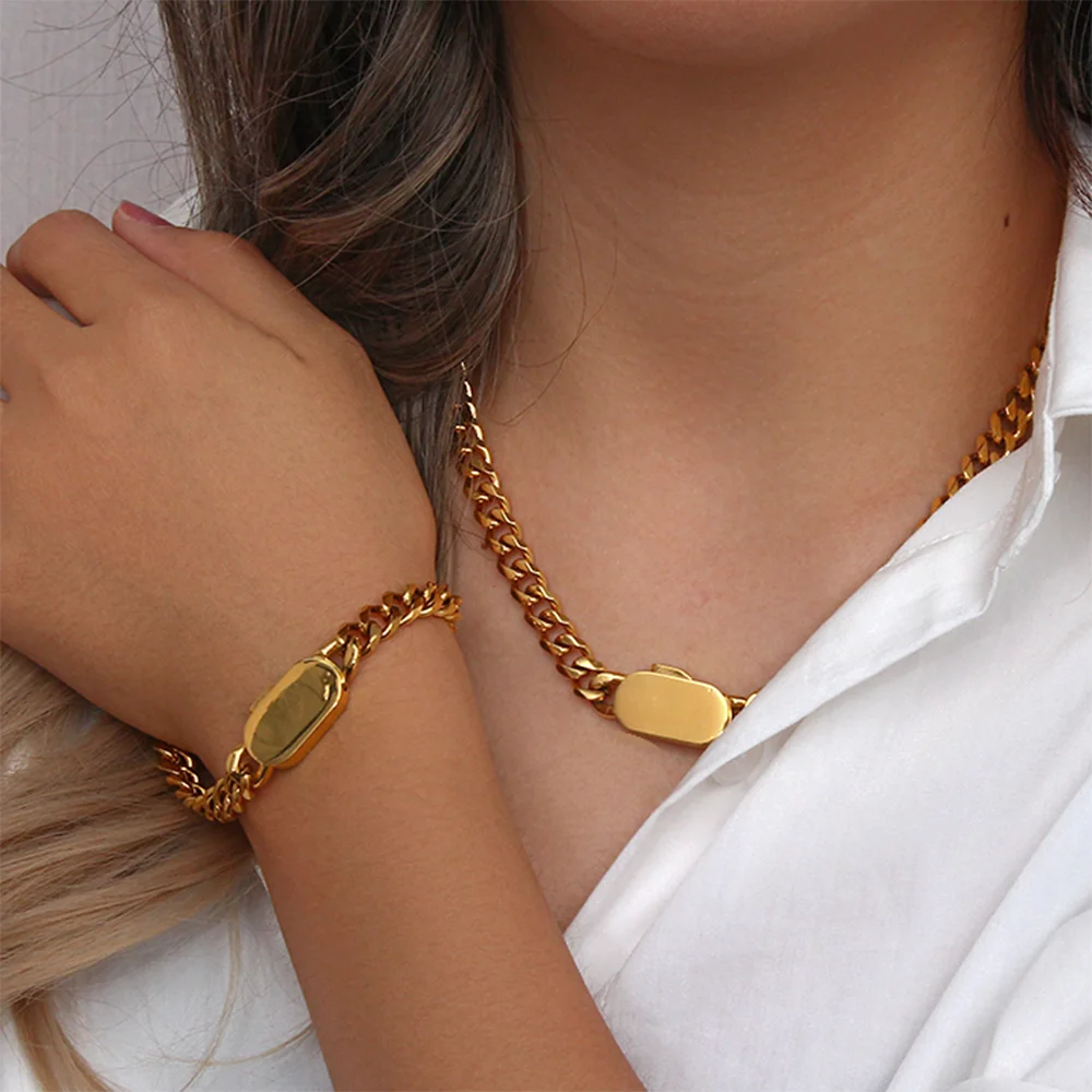 

Hip Hop Punk High Quality 18K Gold Plated Waterproof Cuban Chain Necklaces Oval Shape Buckle Cuban Chain Bracelets for Women