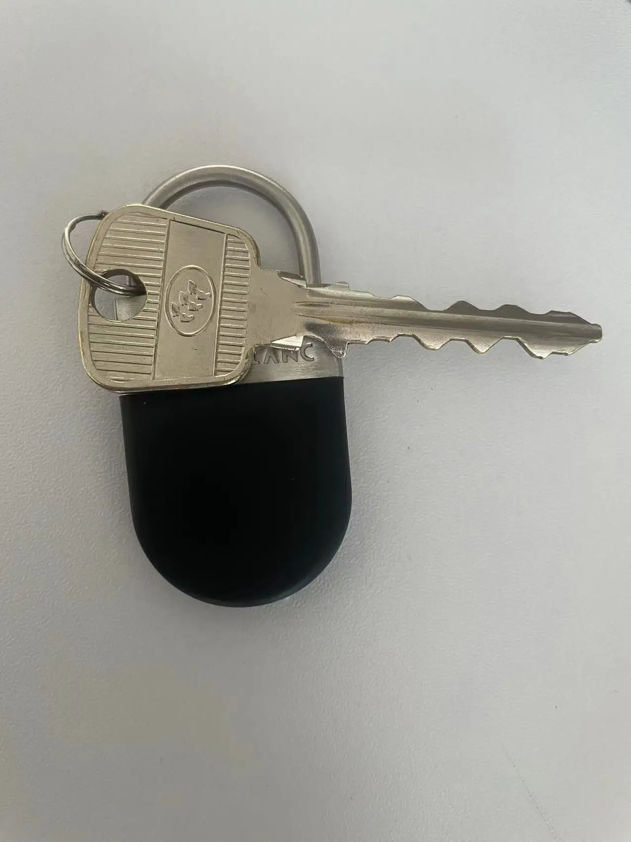 

New Arrival Keychain Keyring Holder For Monte B Men Car Key
