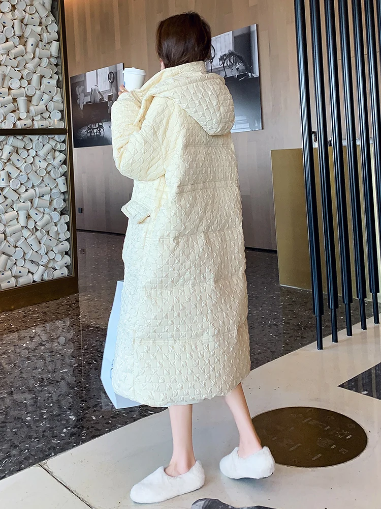 Длинный пуховик женский длинный выше колена изящный новинка 2024 зима толстый