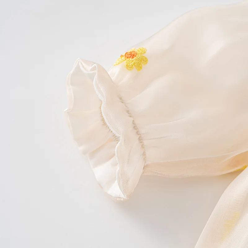 Baby clothes newborn baby one-piece princess bag fart clothes Xiao Zou Ju long-sleeved romper