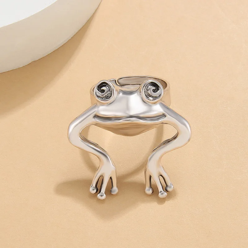 

Fashion Vintage Metal Frog Finger Ring For Women Personality Hug Animal Adjustable Rings 2023 New Punk Jewelry Gifts