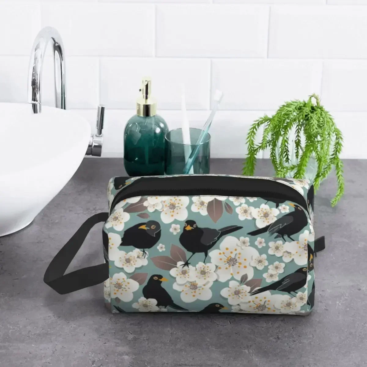 Забавная птица в ожидании вишни косметичка женский дорожный косметический
